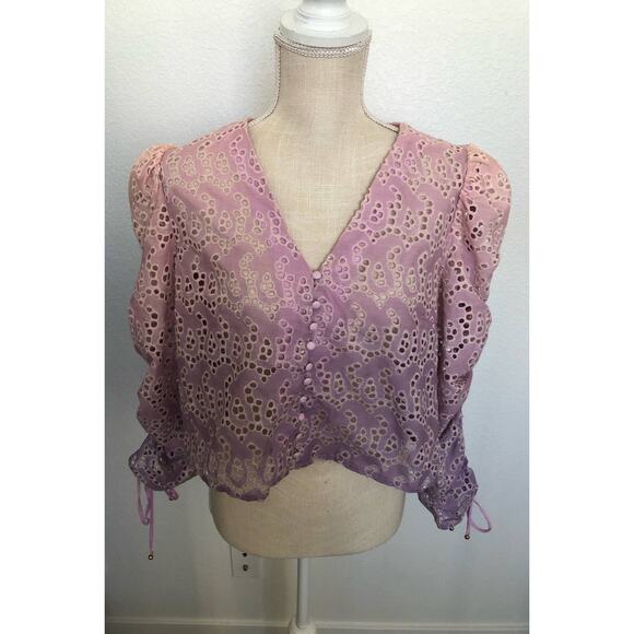 Elliatt Fiesta Eyelet Top in Lilac Ombre - S - Picture 2 of 4